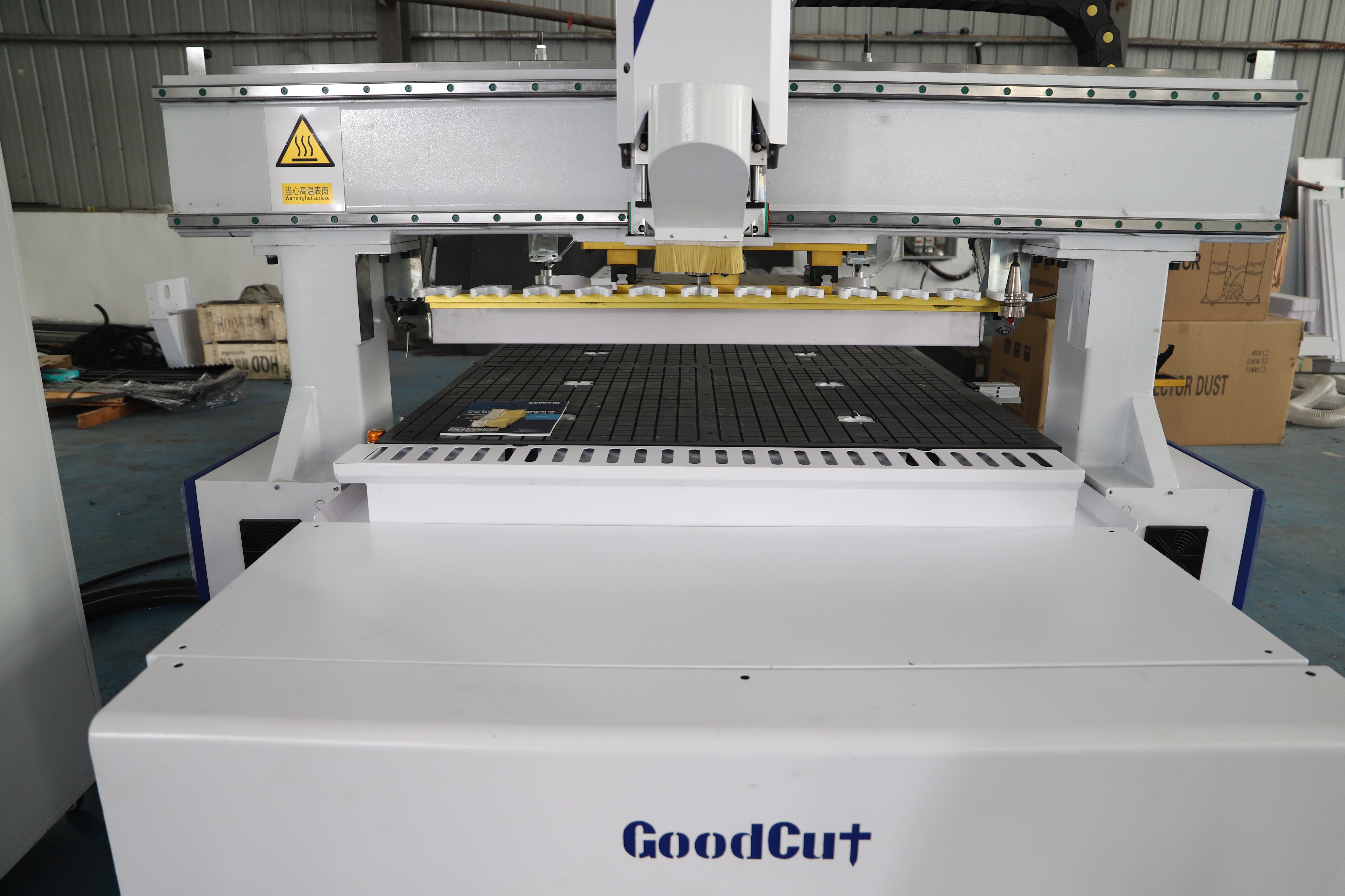 GC1325ATC Máquina CNC de Anidación con Cambiador Automático de Herramientas