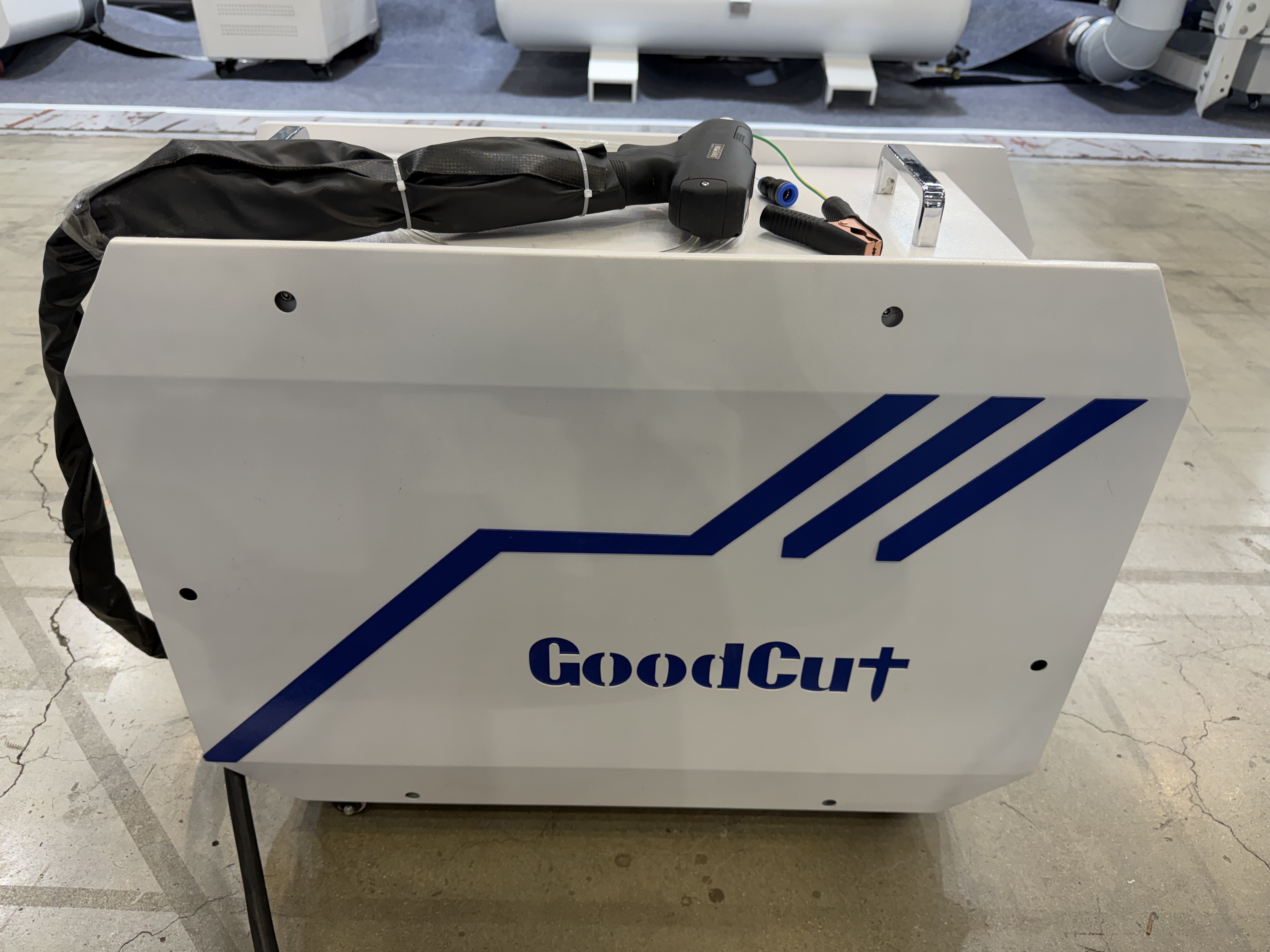 GC-WCCA Soldadora láser refrigerada por aire máquina láser 5 en 1 de soldadura, corte y limpieza