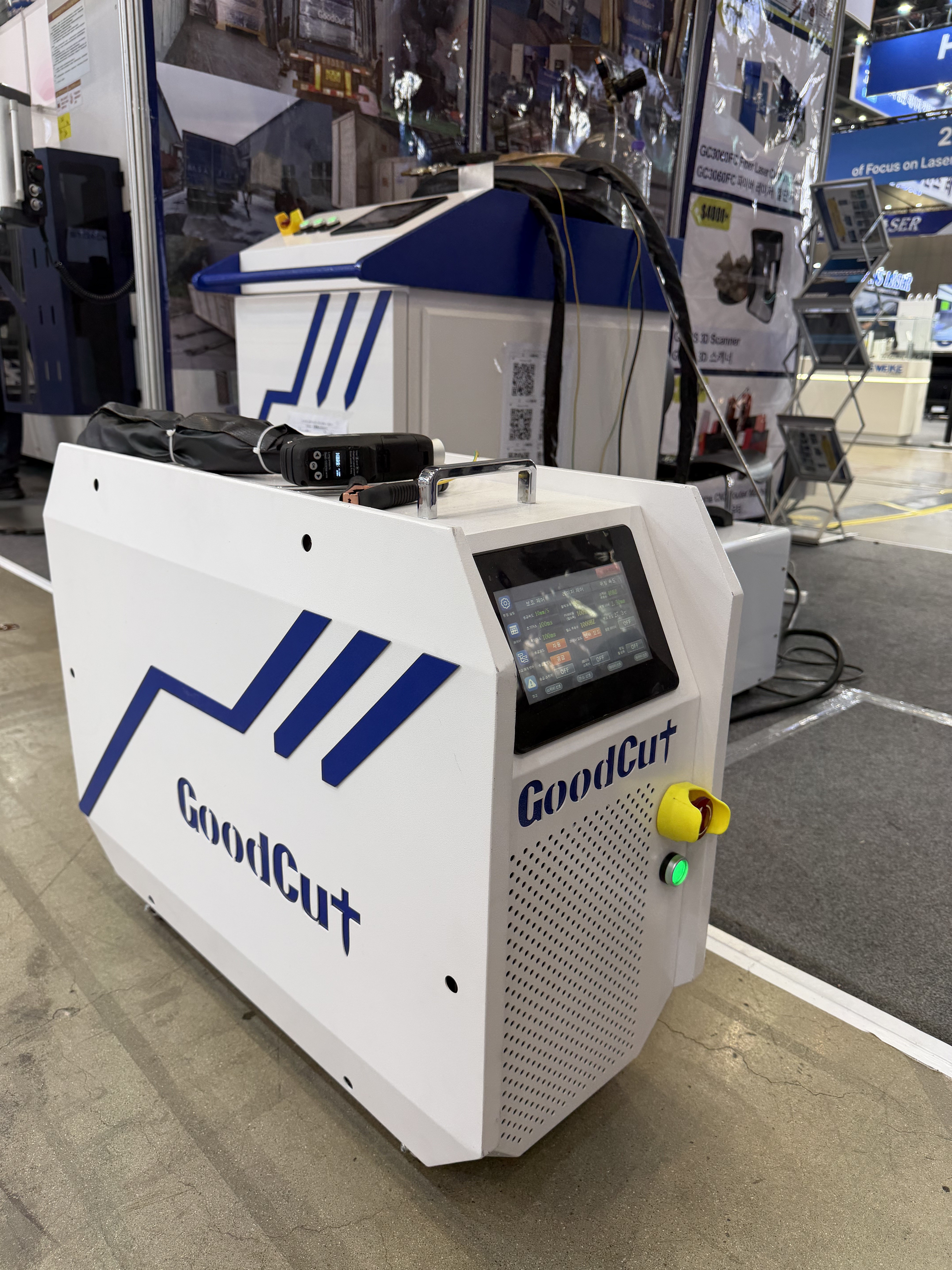 GC-WCCA Soldadora láser refrigerada por aire máquina láser 5 en 1 de soldadura, corte y limpieza