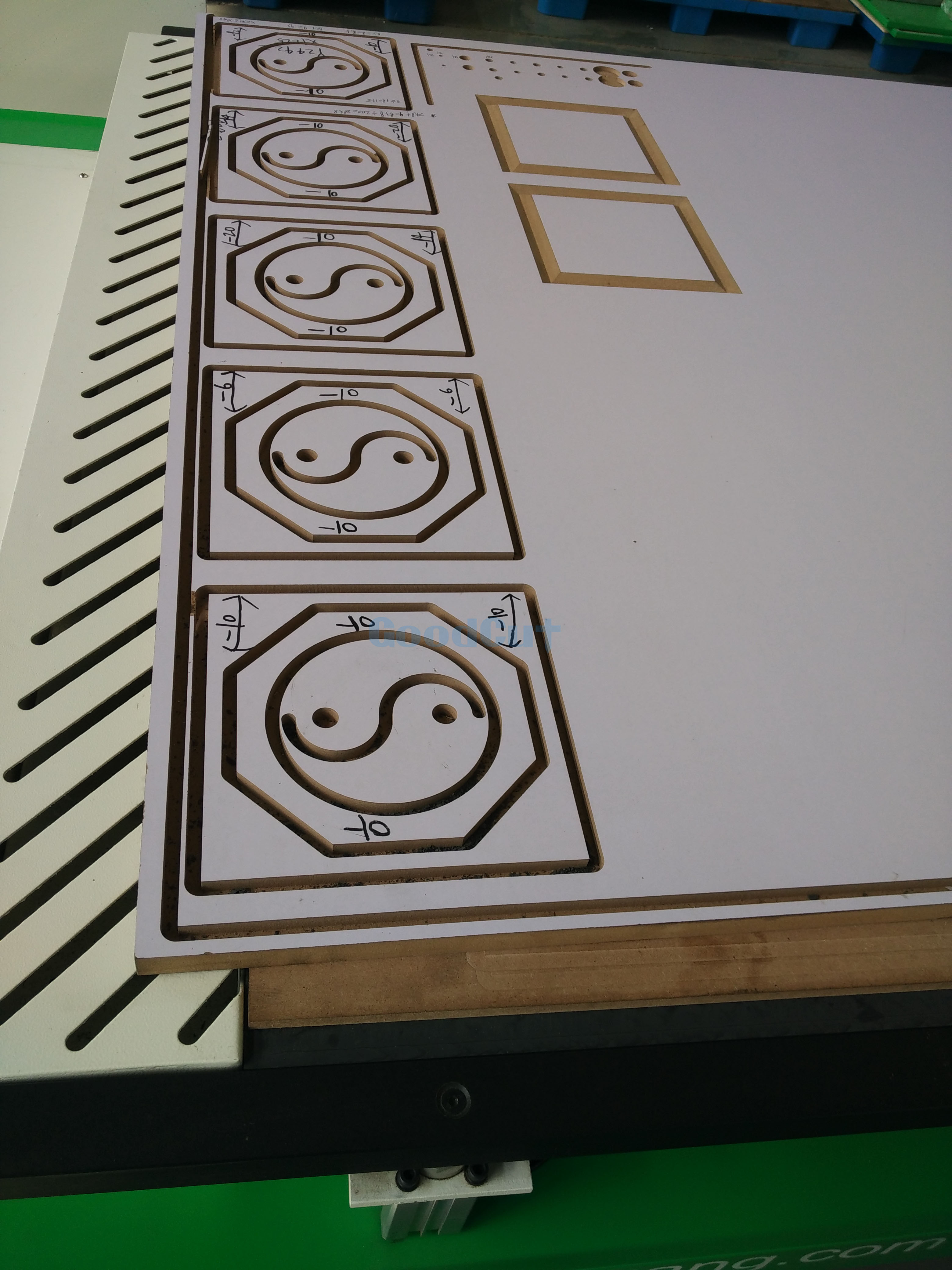 Sample (1) Sample (1)