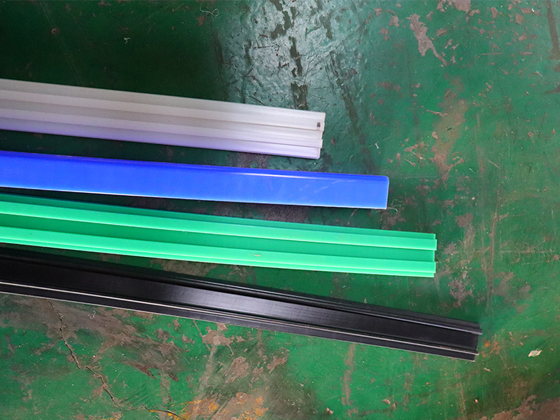 TIRAS DE DESGASTE DE UHMWPE