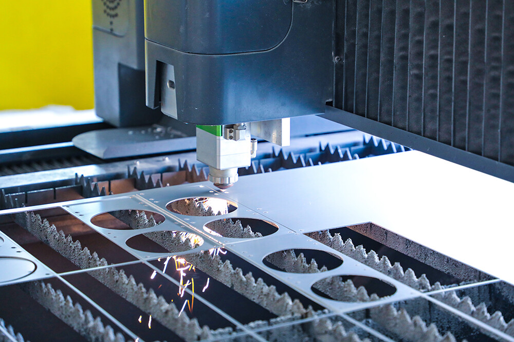 Глобальная технология лазерной резки совершила новый скачок, а высокая эффективность и интеллект стали новой тенденцией.