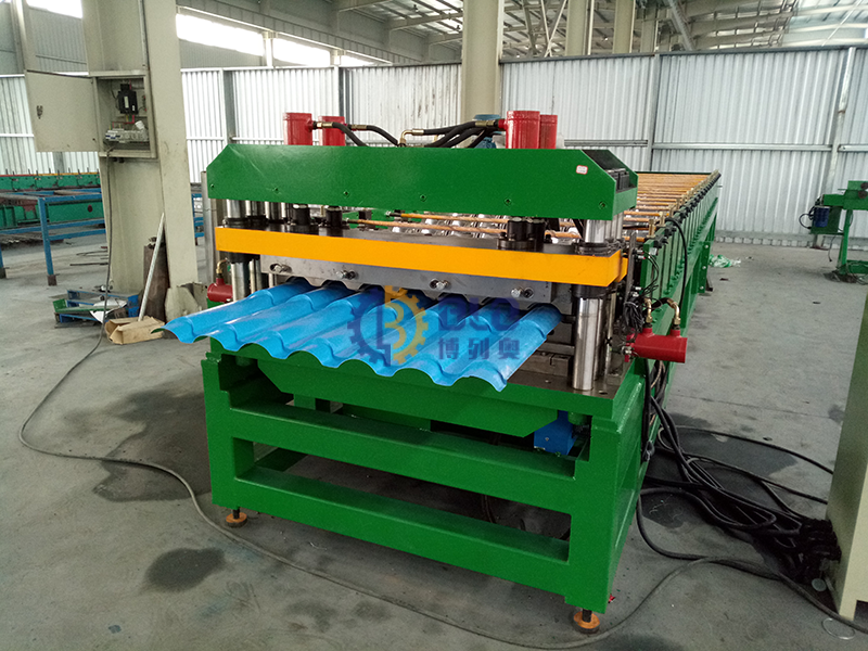 Why hot sell in South Africa for Glazed tile roll forming machine