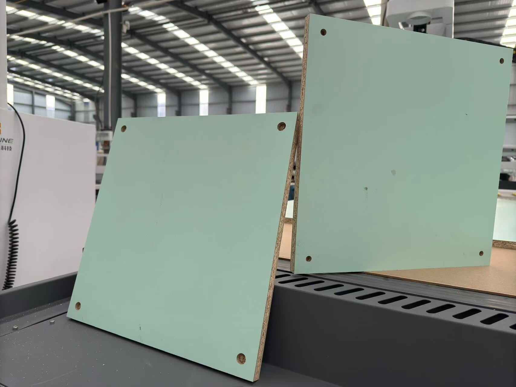 Разумно выбирайте режущие инструменты и устанавливайте скорость гравировки на станке для гравировки по дереву с ЧПУ