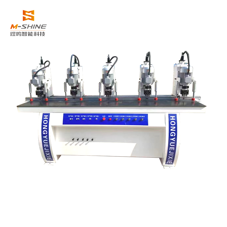 Многофункциональный станок с ЧПУ для изготовления петель