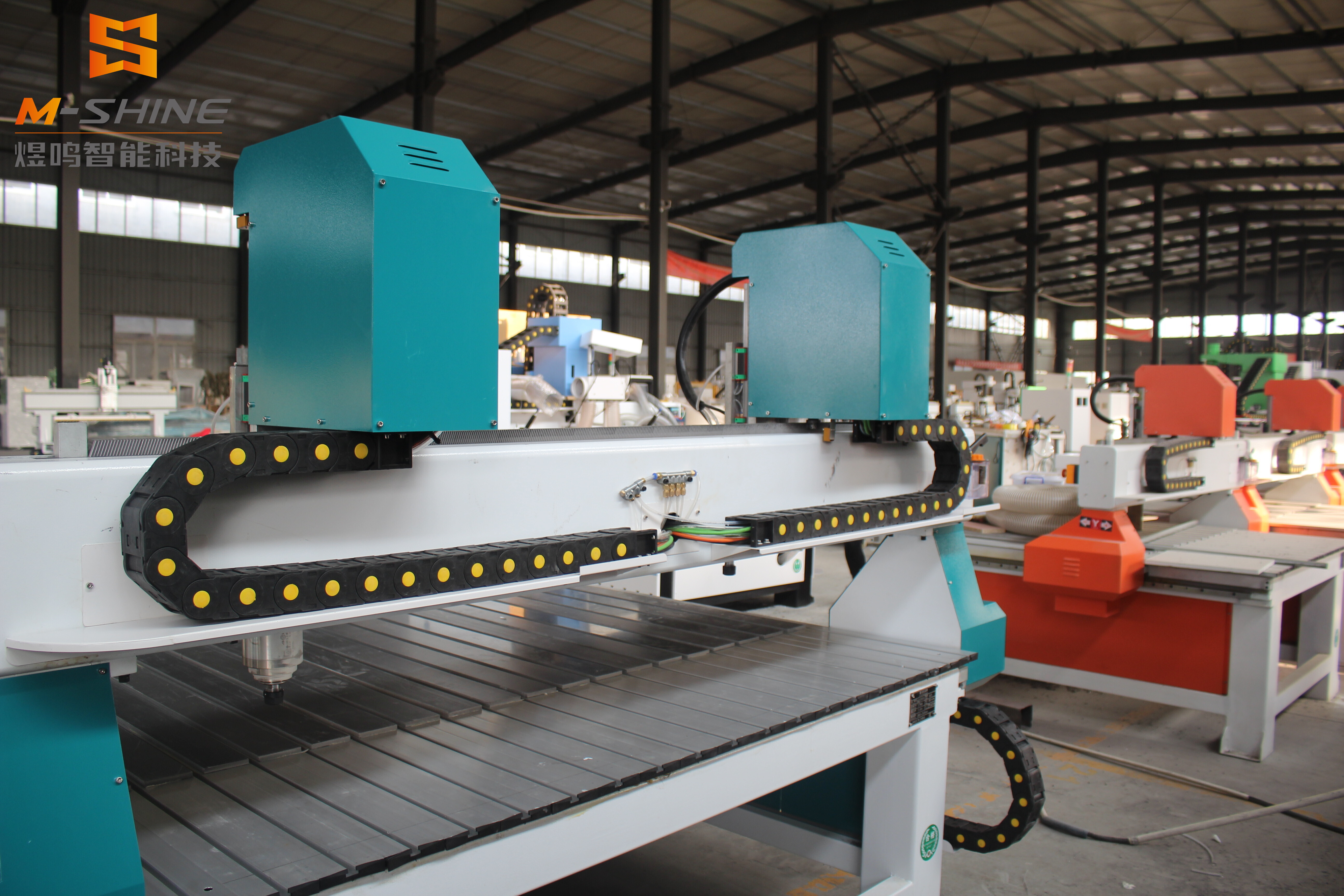 1825 Двойной независимый деревообрабатывающий станок