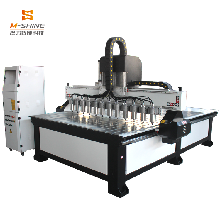 Независимый многоголовочный гравировальный станок по дереву