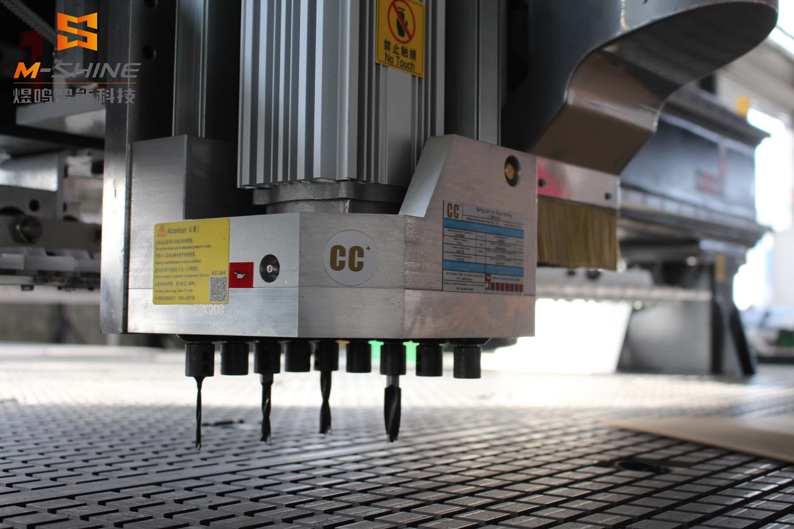 Как выбрать режущие инструменты для деревообрабатывающего станка с ЧПУ ATC