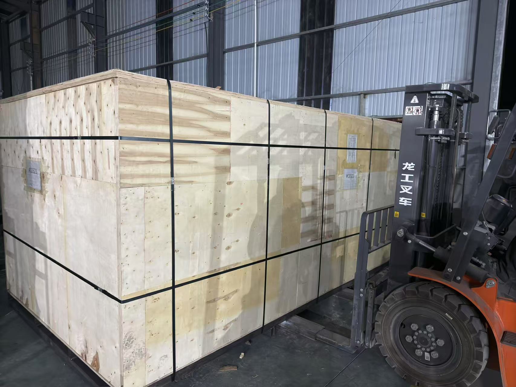 JINAN M-SHINE Türkiye отгрузила два фрезерных центра с ЧПУ 2130 по дереву