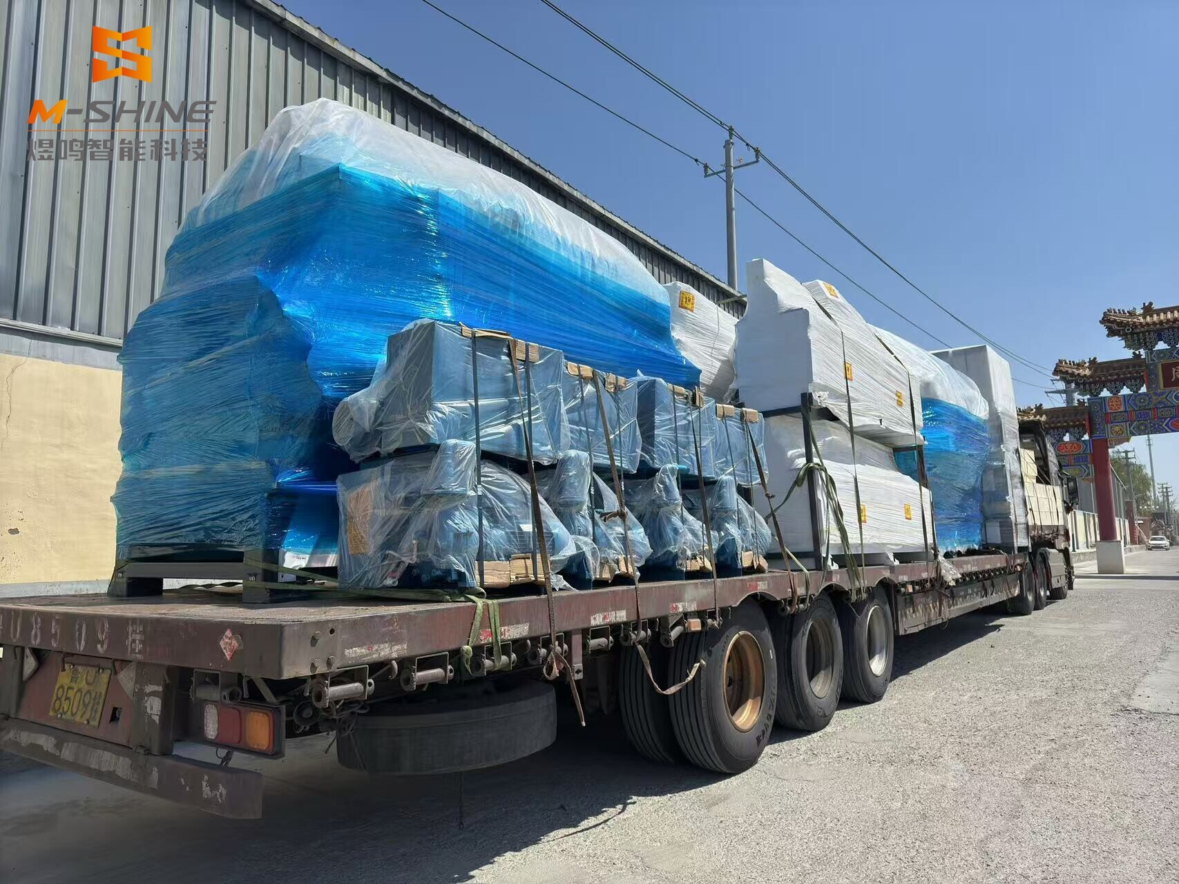 Деревообрабатывающее оборудование Jinan M-shine с отличным качеством снова отправлено в Россию