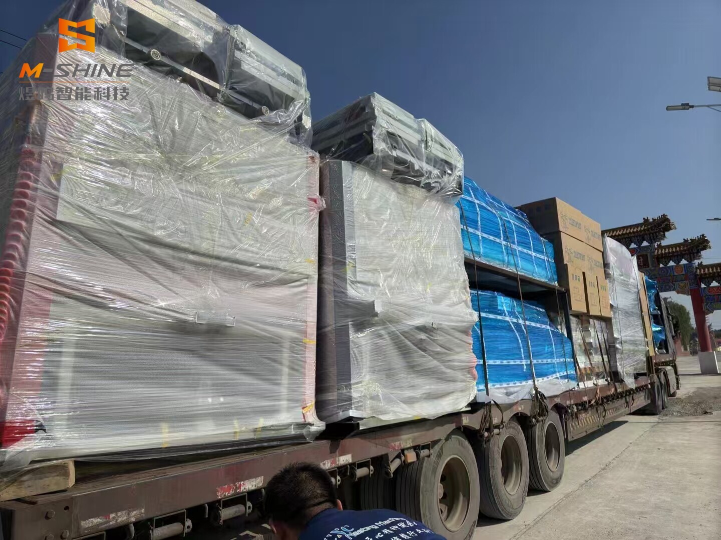 Несколько станков с ЧПУ для обработки дерева были отправлены в Пакистан. 