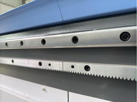 Важность правильного обслуживания направляющих и винтов для фрезерных станков с ЧПУ ATC Nesting Wood