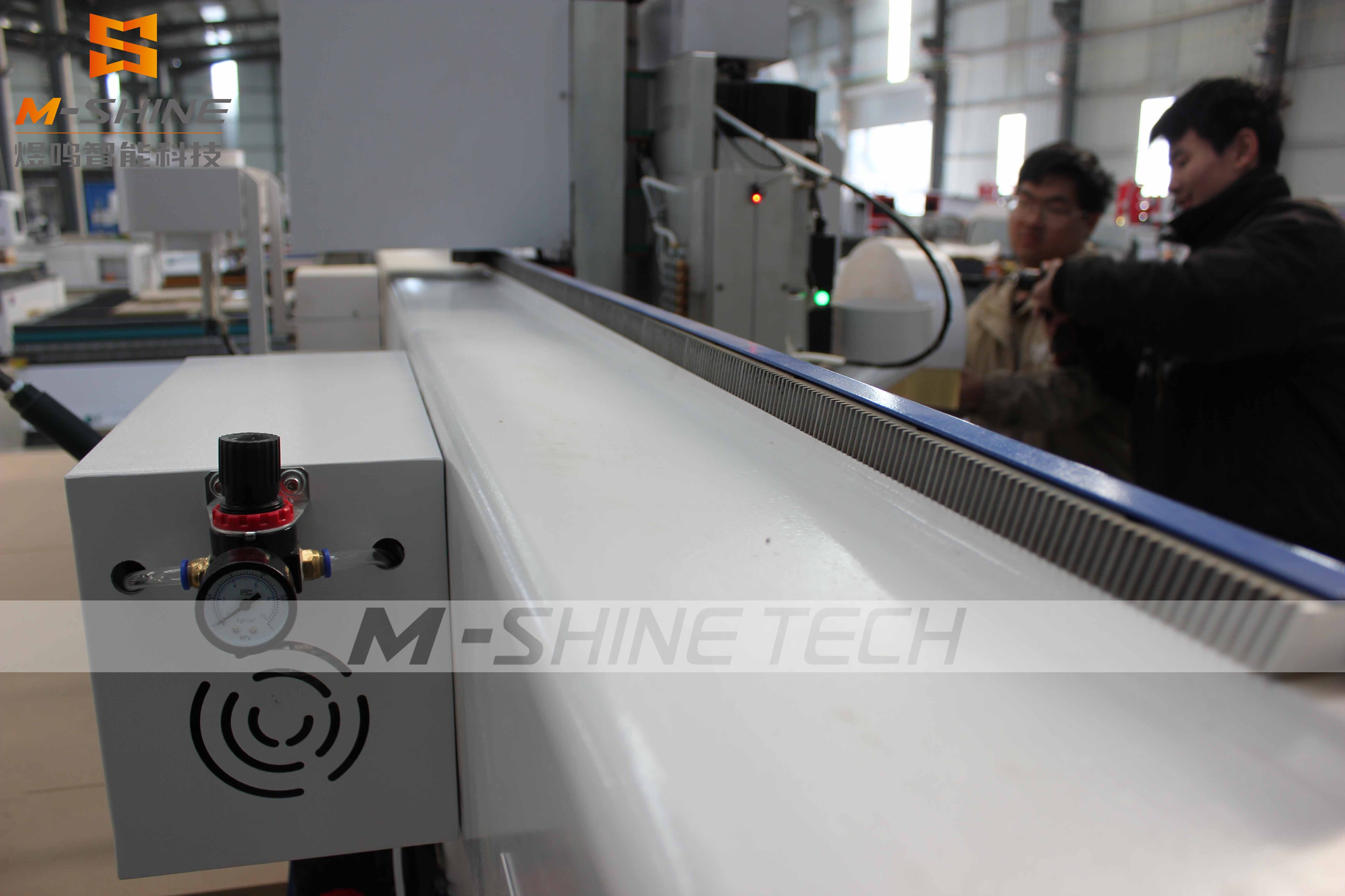 Нужно ли устанавливать редуктор для оборудования для деревообработки с ЧПУ?