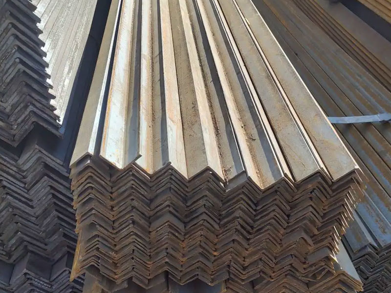 Q195 / Grade B / SS 330 / S185(1.0035) Carbon Steel Angle Bar