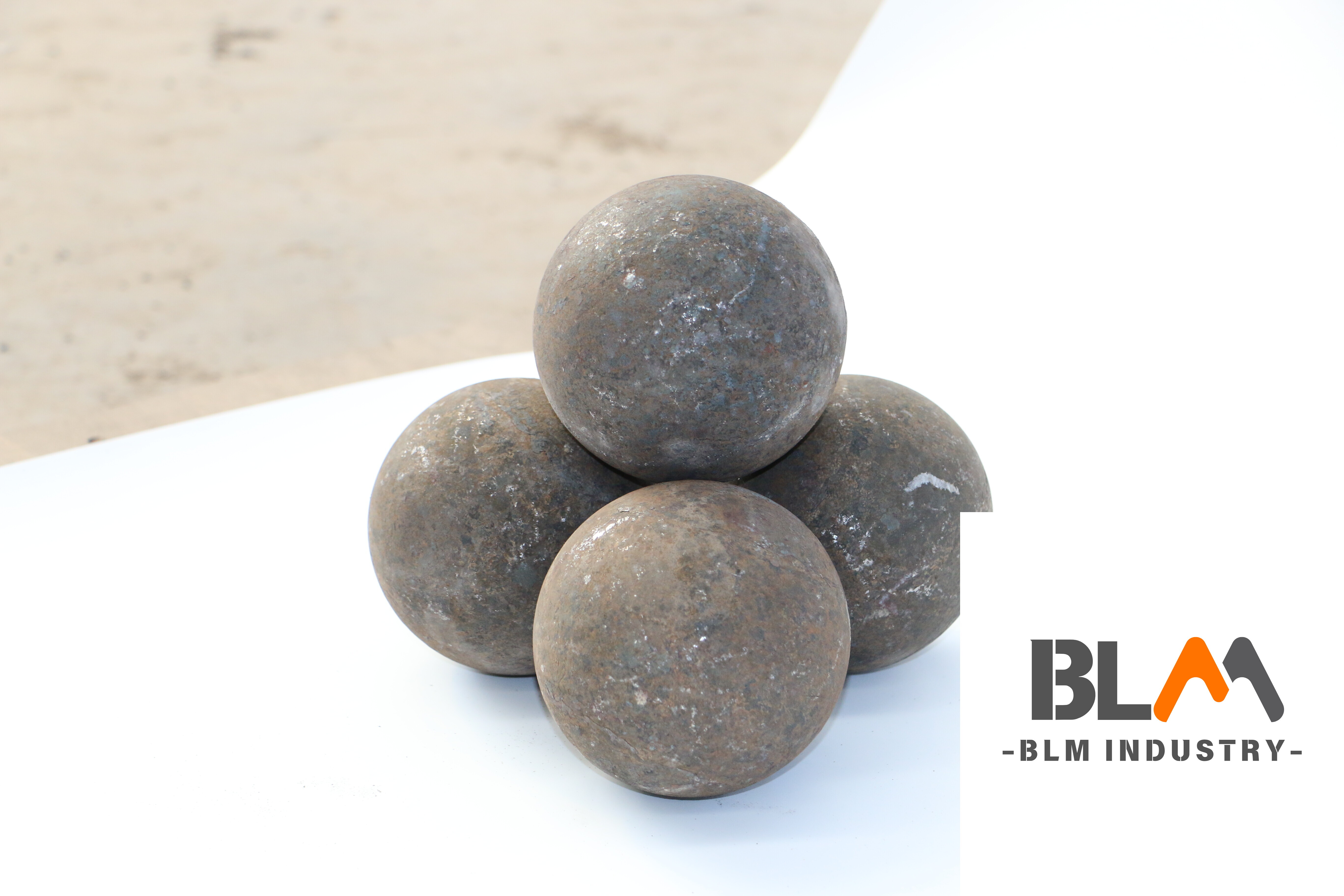 Bolas de molienda de alto rendimiento para minería, cementeras ( BLM )