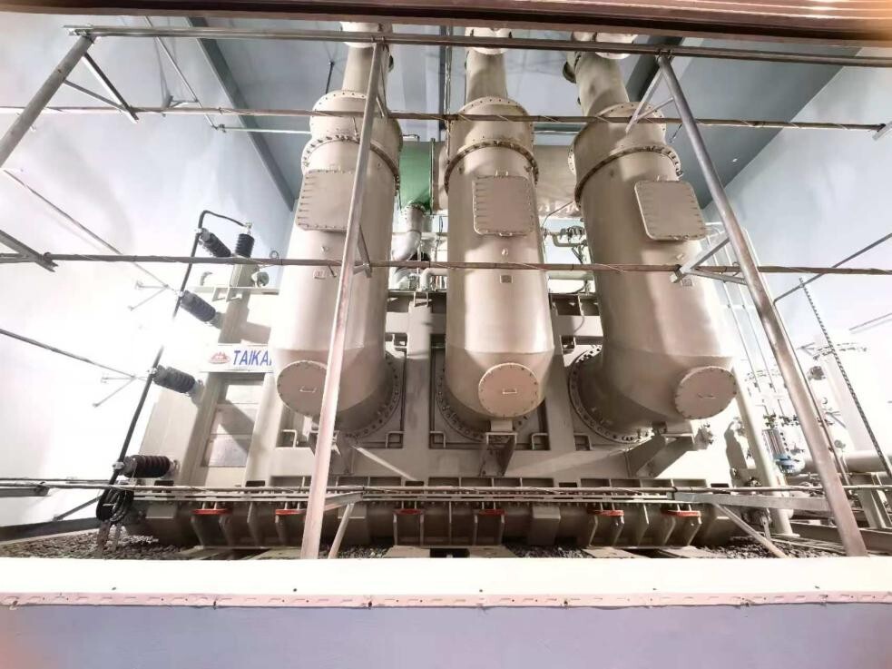 Transformador trifásico de 400 kV 123 MVA con circulación forzada de aceite