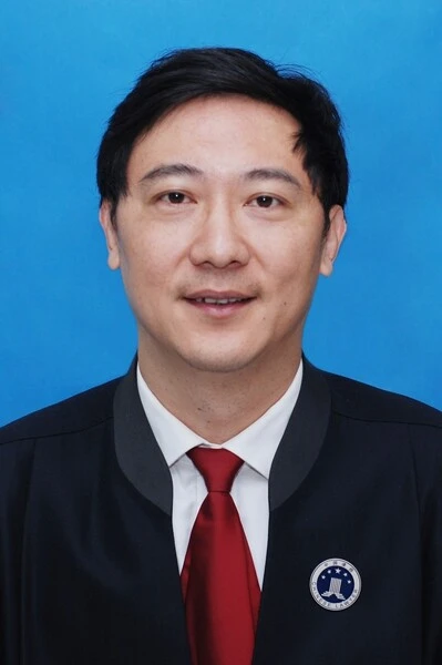 许春斌