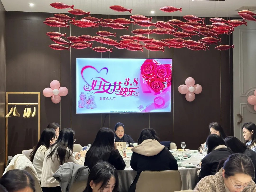 1743641702766222596779814912.jpg 图片