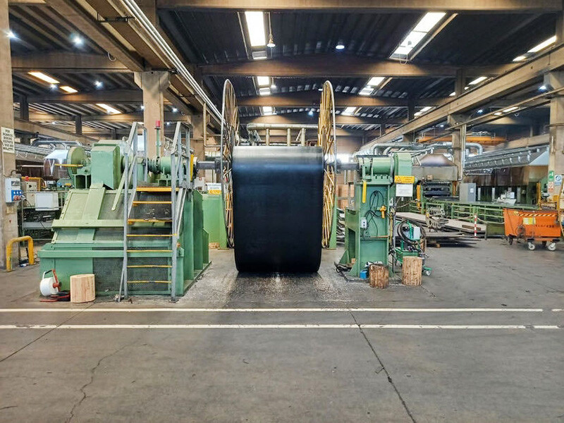 Sabuk konveyor poliester