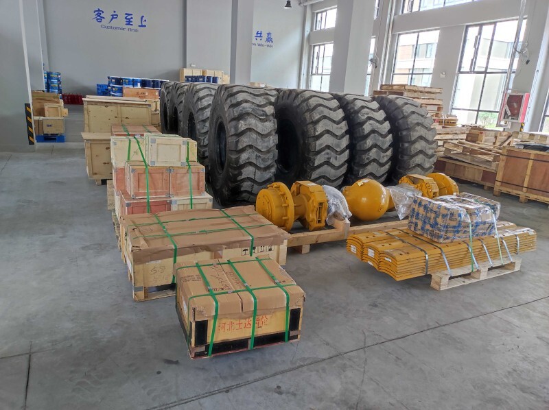 SEM spare parts warehouse (15).jpg