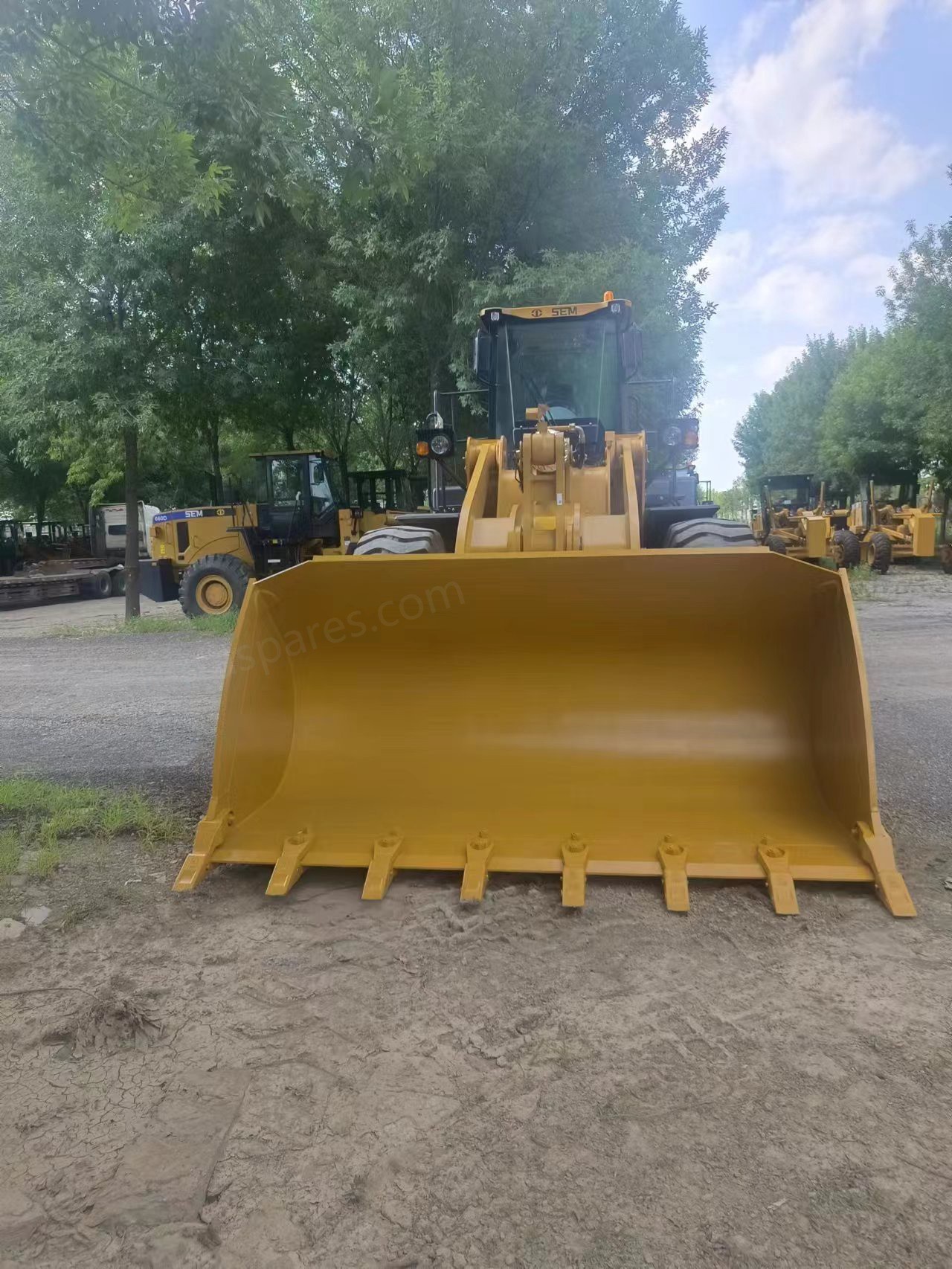 Колесные погрузчики SEM  SEM 660D 6-тонный колесный погрузчик