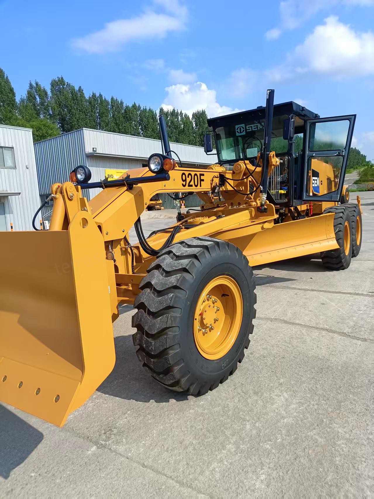 Автогрейдер SEM 920F
