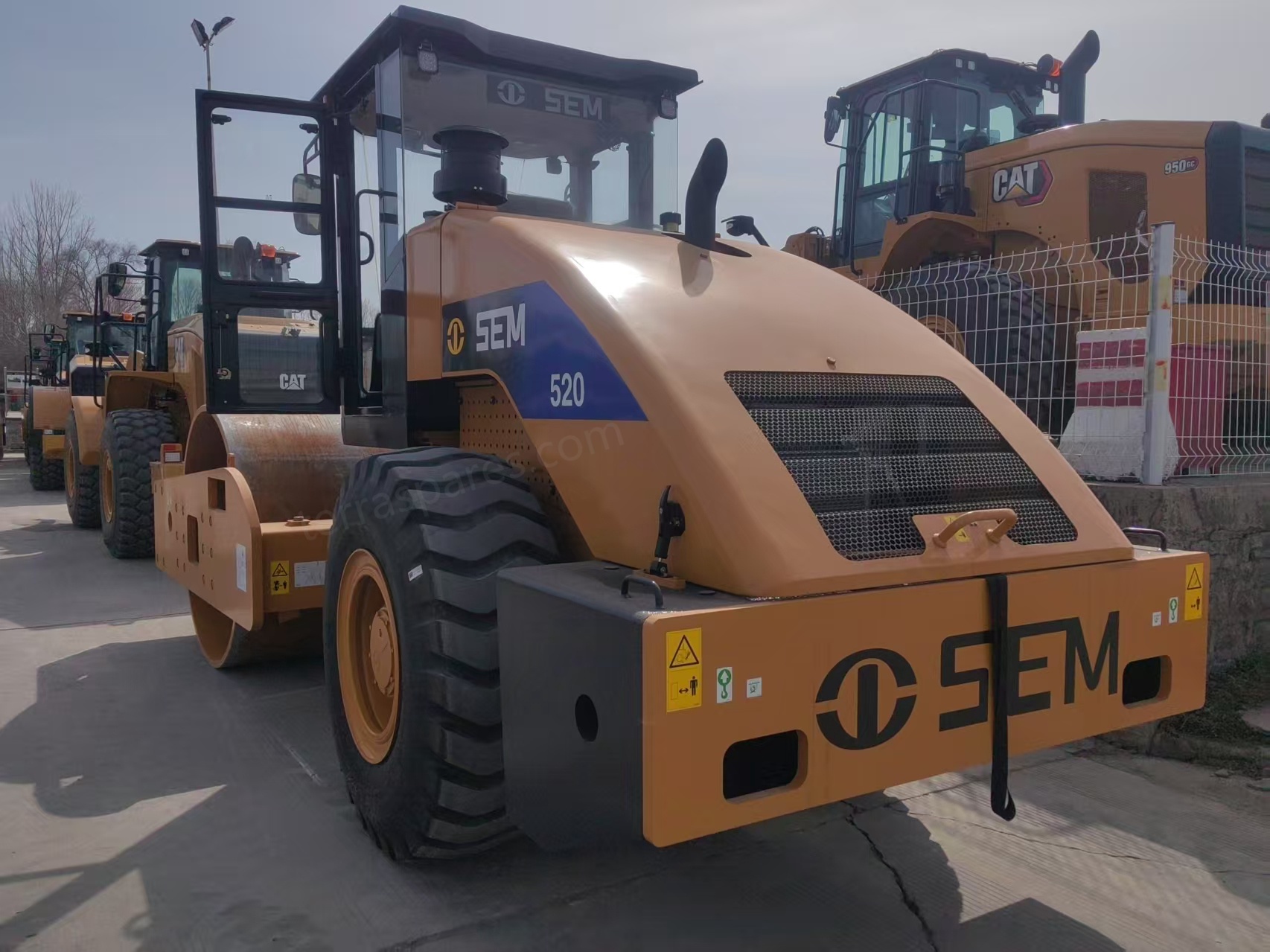 Máquinas de rodillo compactador SEM  SEM 520