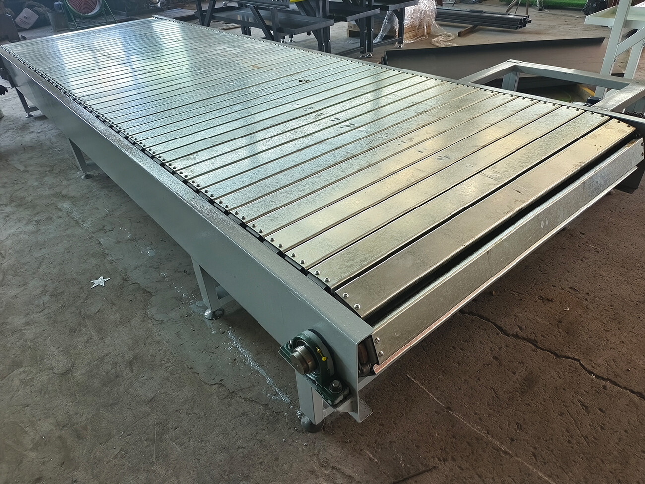 Konveyor rantai pelat gesper