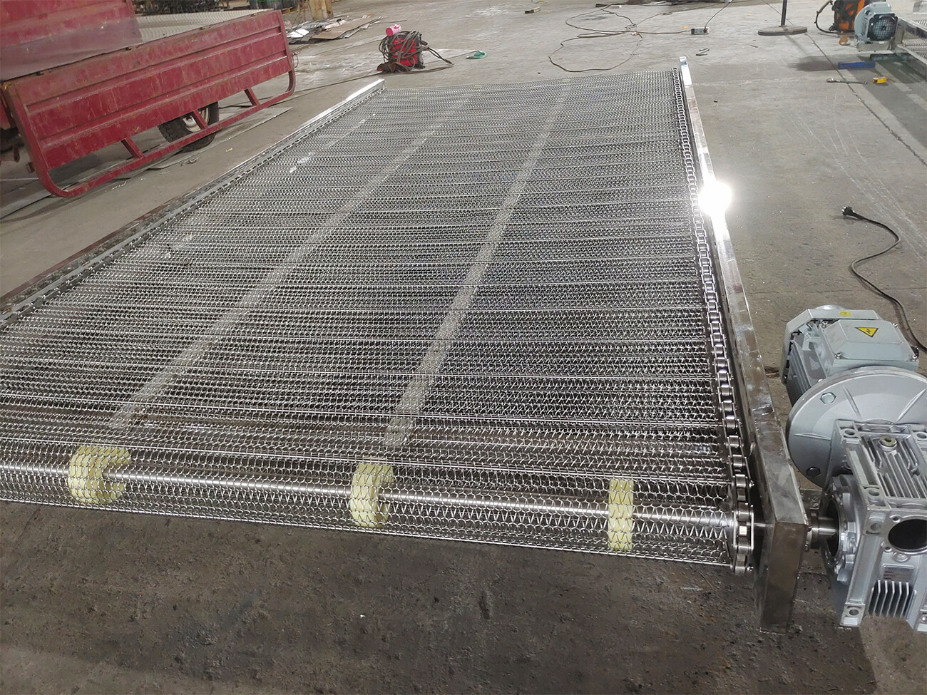 Bagaimana cara memilih konveyor sabuk jala?