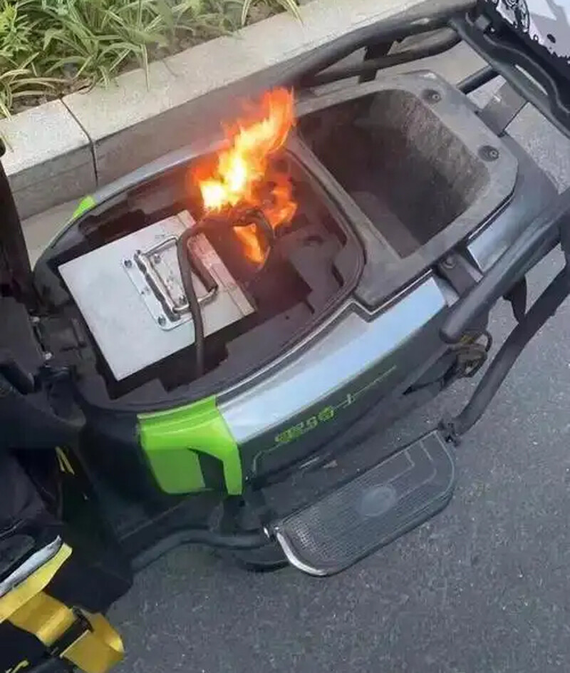 1746003960776130621994184704.jpg 1746003960776130621994184704.jpg