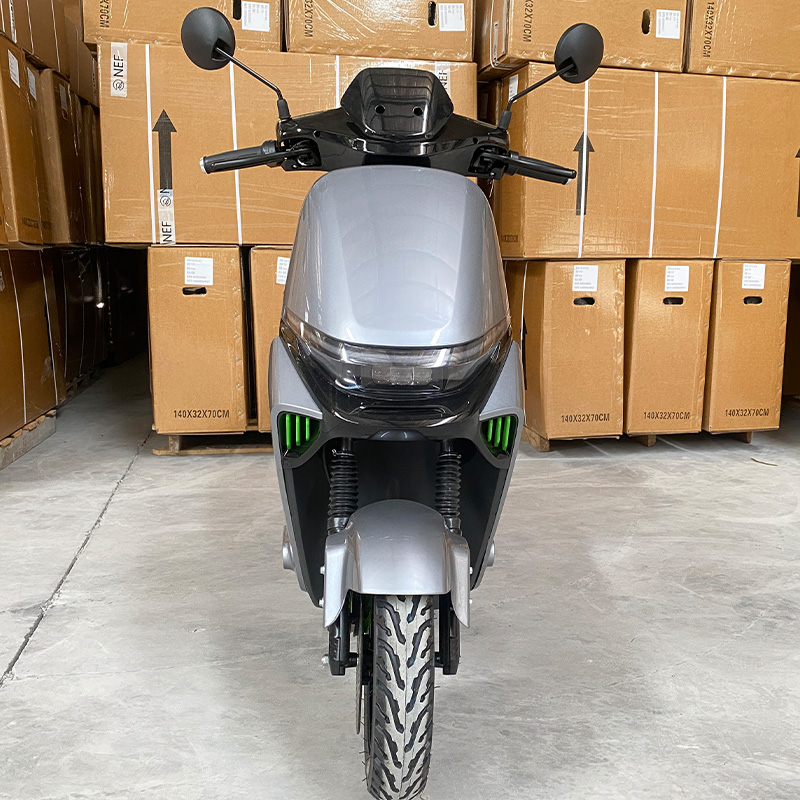 New Model Exquisite Workmanship 2 Wheel Electric Motor Cycle Three Speed Switch 1000W 60V/72V 32Ah Electric Motorcycle