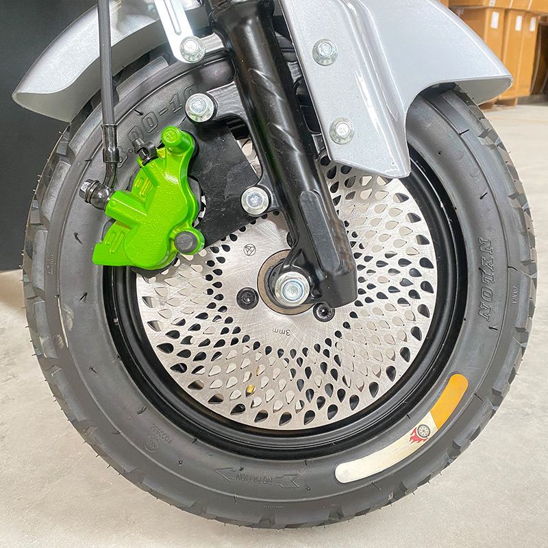 New Model Exquisite Workmanship 2 Wheel Electric Motor Cycle Three Speed Switch 1000W 60V/72V 32Ah Electric Motorcycle