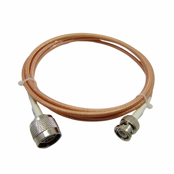 N 公压接至 BNC 公连接器的 RG142 RF 电缆组件 XMR-SPTX114