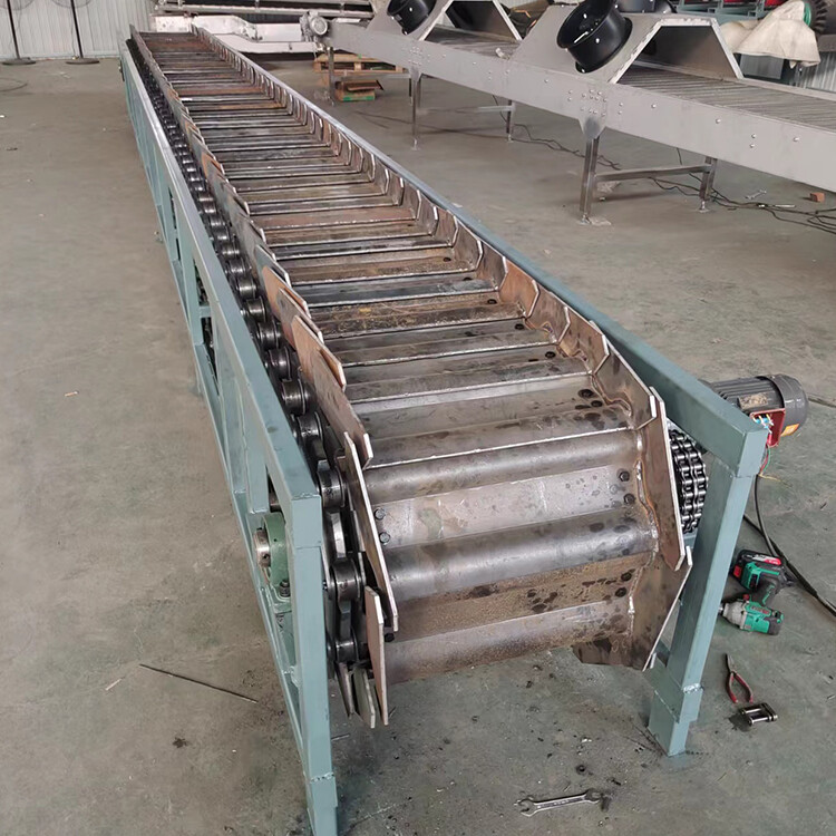 Konveyor pelat skala