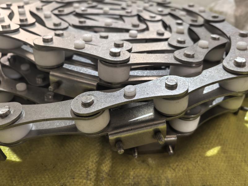 Rantai kustom non-standar