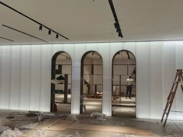 6-Shopping malls and shops.jpg