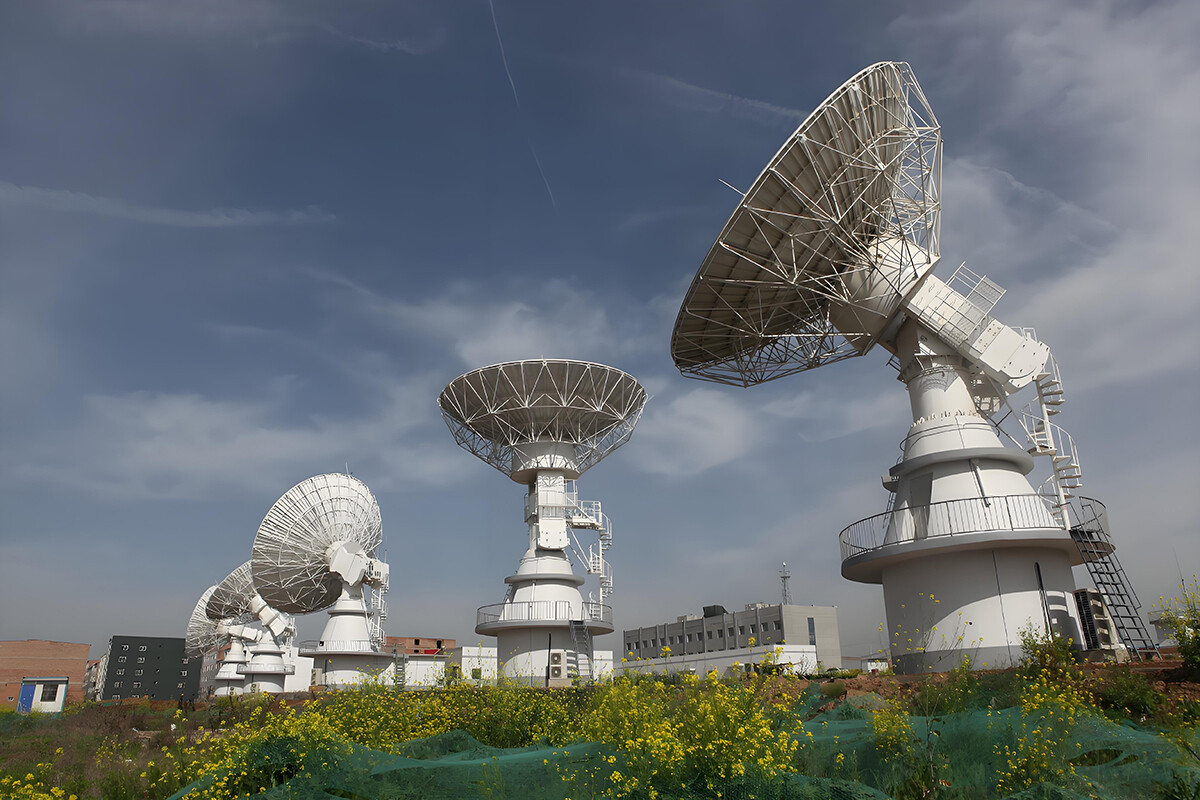 Атомные часы и центры обслуживания времени