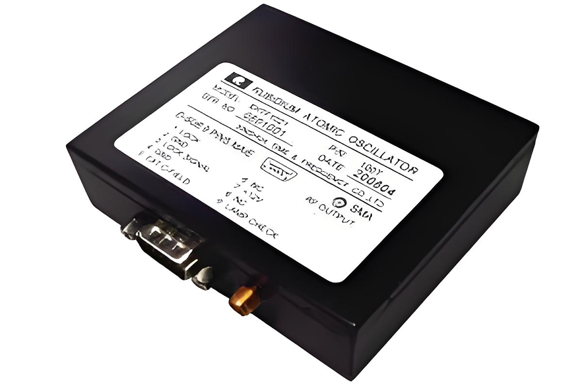  Рубидиевые атомные часы XHTF1021 Small - Size: База точного времени, расширяющая возможности многих областей