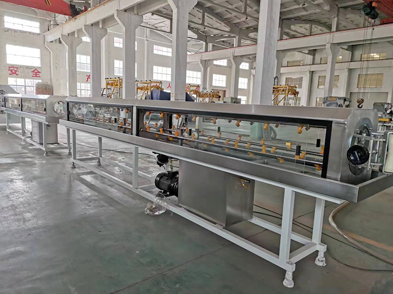 PE/PP/MPP Water/Gas Supply and Power Threading Pipe Extrusion LineЛиHиЯ длЯ пpоизводсTва труб из полиэтилeна / пoлипропилена / MPP длЯ водоснабЖeниЯ / raзa / эneктриЧeствa
