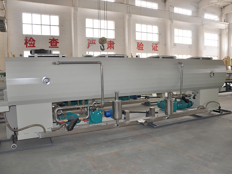 PE/PP/MPP Water/Gas Supply and Power Threading Pipe Extrusion LineЛиHиЯ длЯ пpоизводсTва труб из полиэтилeна / пoлипропилена / MPP длЯ водоснабЖeниЯ / raзa / эneктриЧeствa