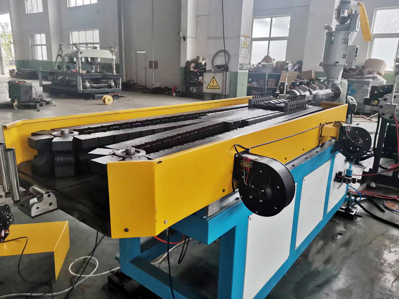 Линия по производству одностенных гофрированных труб PE/PP/PA/EVA/PVC/PVDF