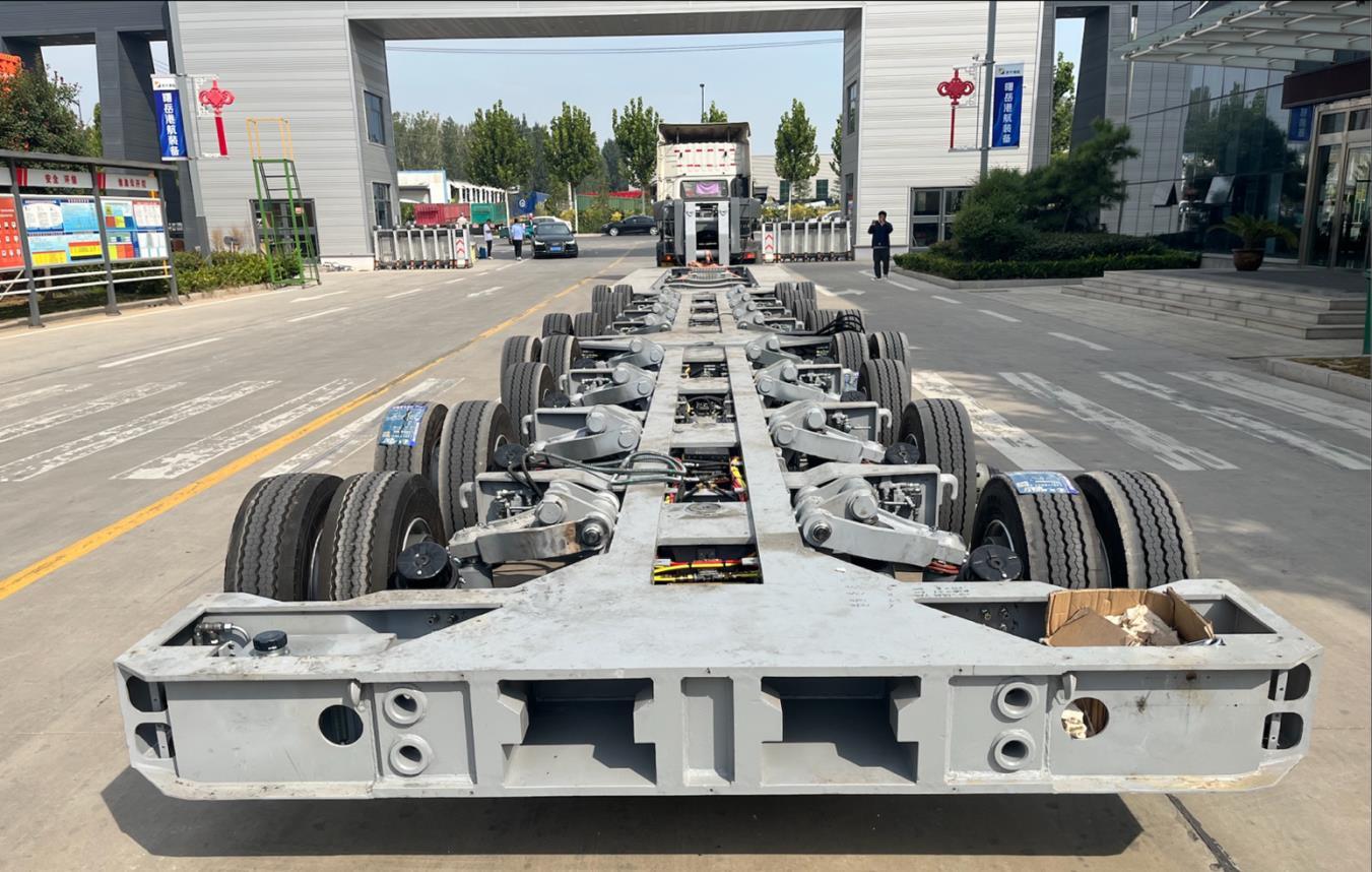 Многоосный низкорамный полуприцеп