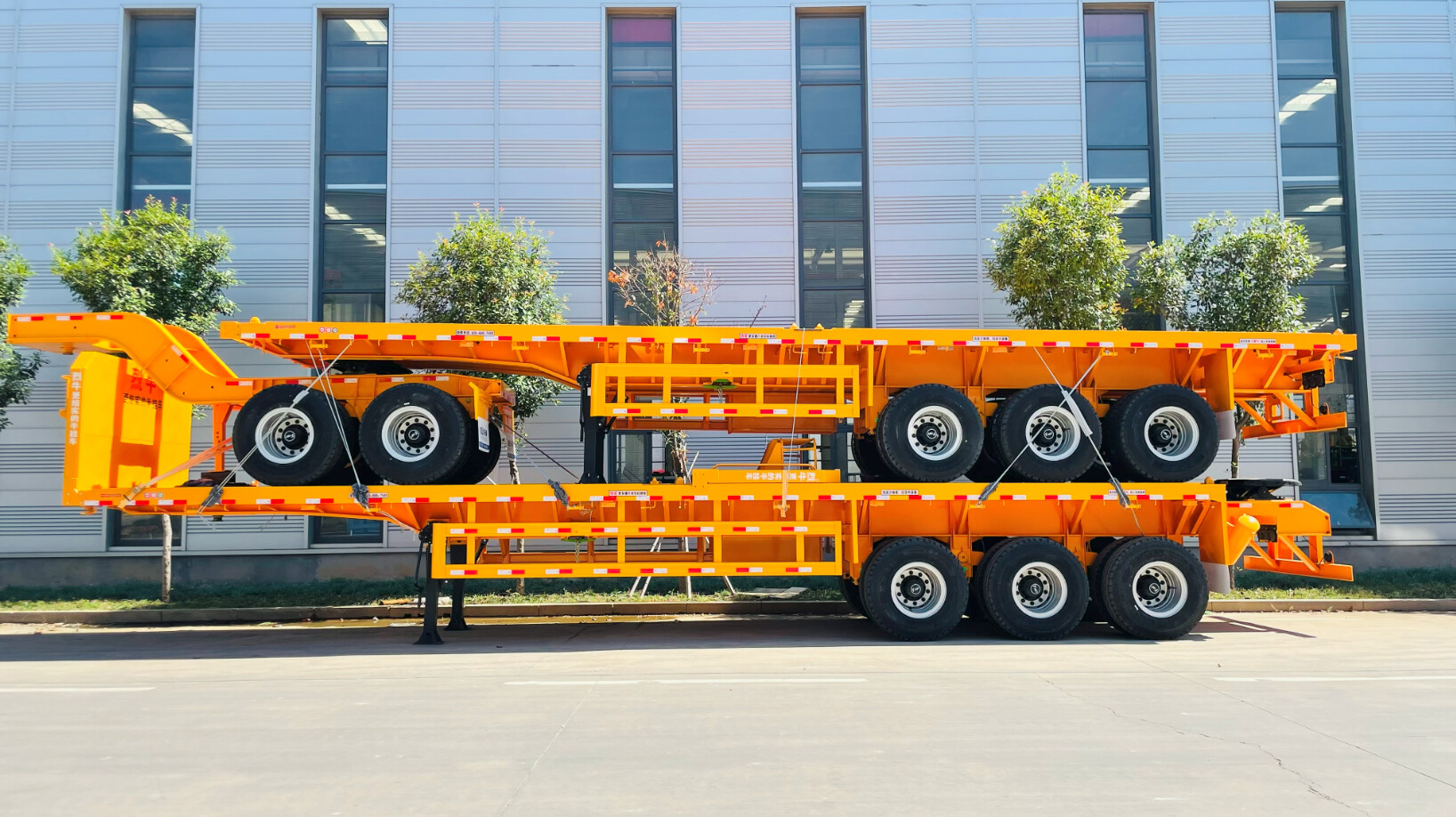 Продаётся 50-футовый бортовой прицеп/тяжелый бортовой прицеп/3-осный бортовой полуприцеп 45 футов