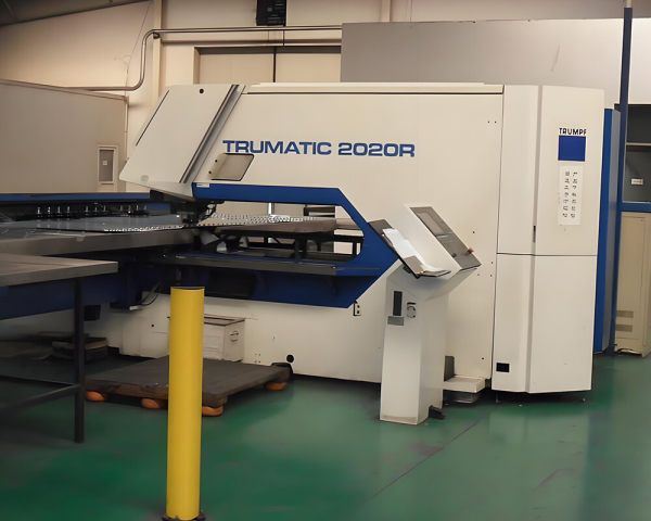 Пробивной станок с ЧПУ (TRUMTF) Пробивной станок с ЧПУ (TRUMTF).jpg