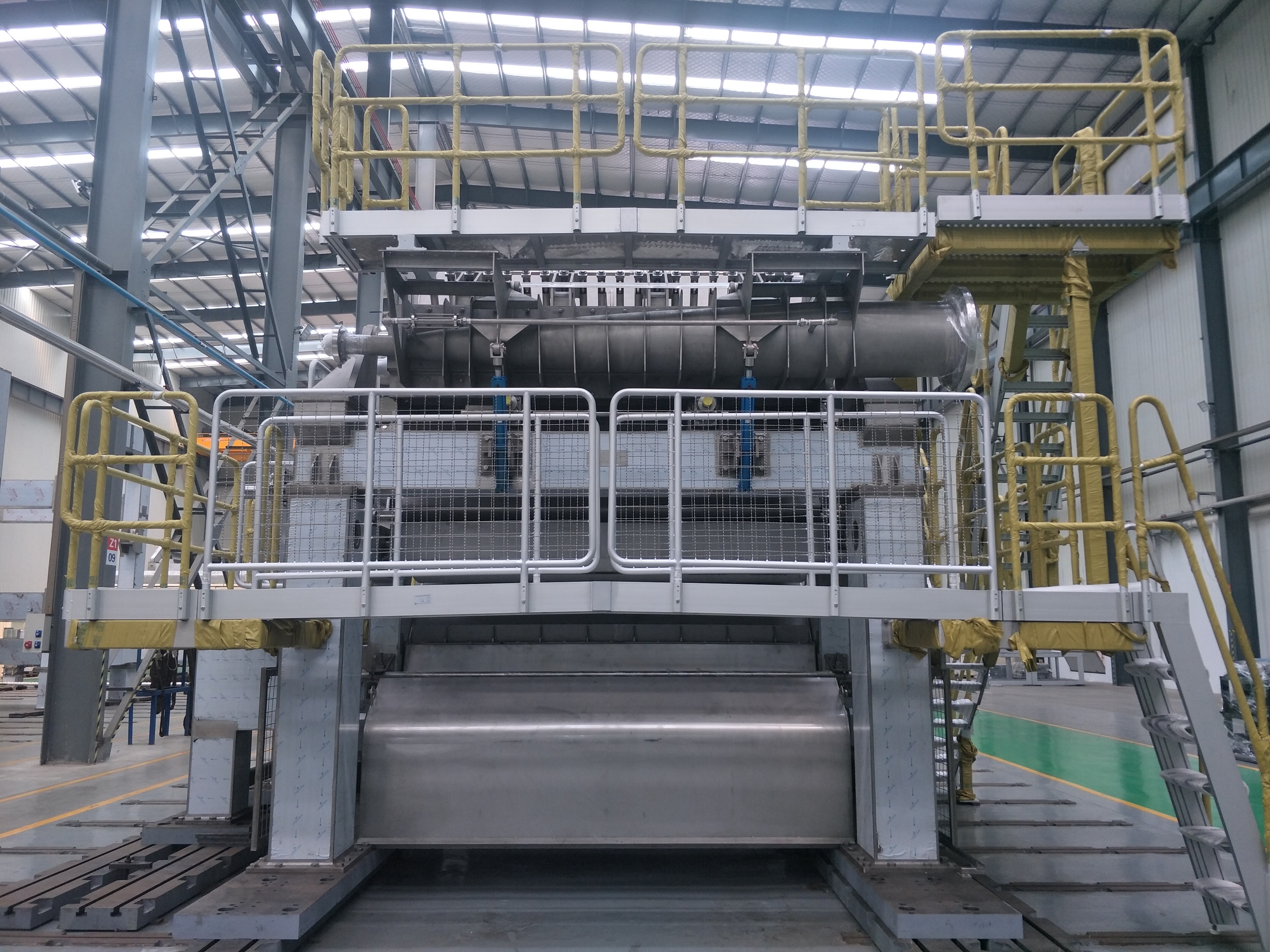 Бумагоделательная машина Fourstones прошла заводские испытания и была поставлена в срок