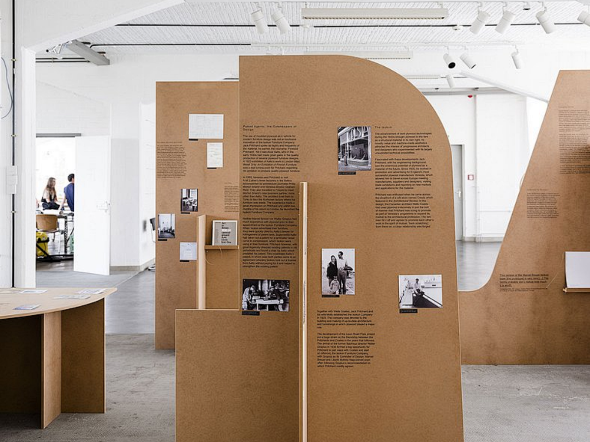 Принтер с автоматической загрузкой и выгрузкой M3300-s