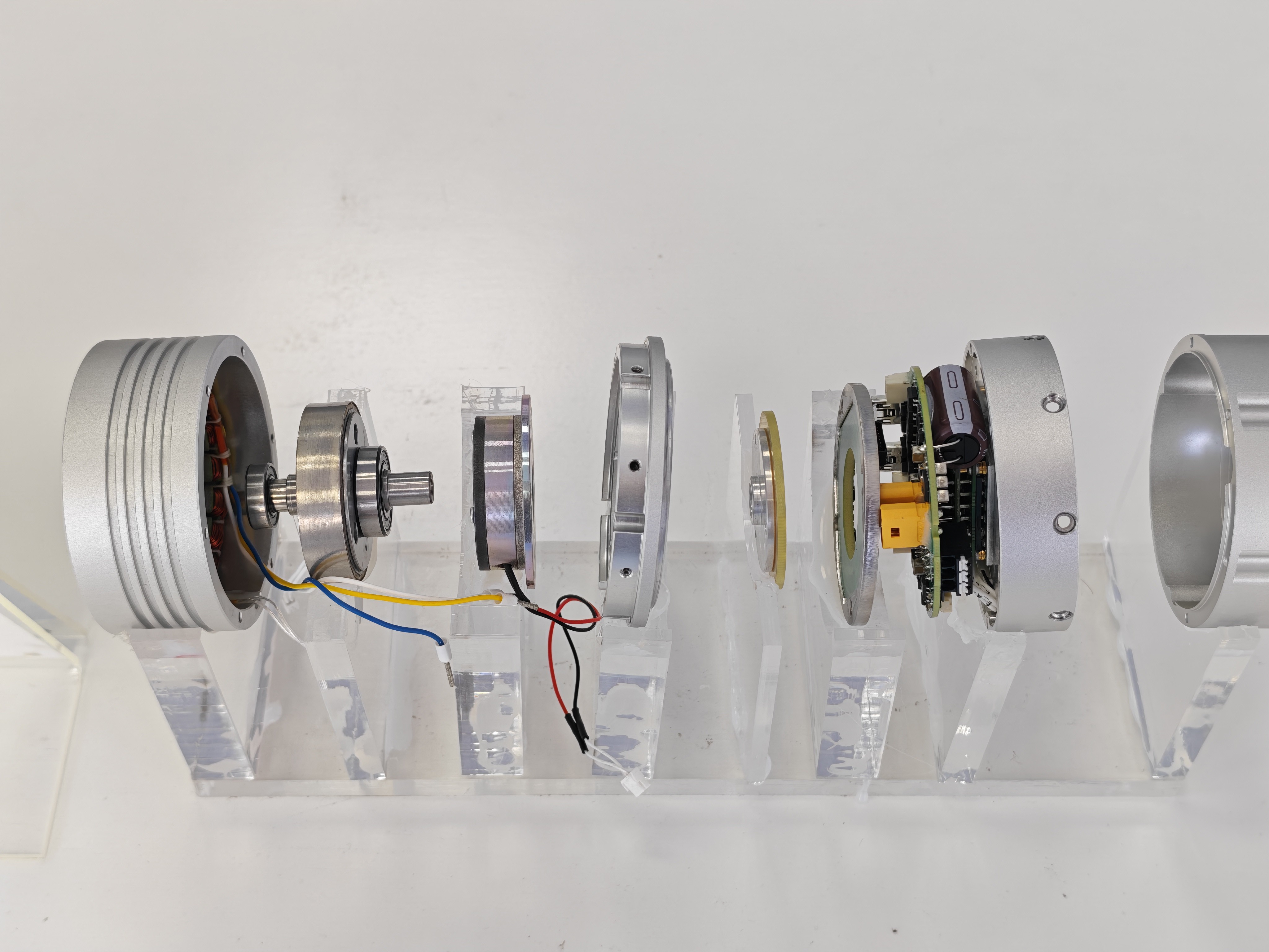 HONPINE JRM遊星ロボット関節モジュールは、連続運転時の温度上昇にどのように対応しますか？