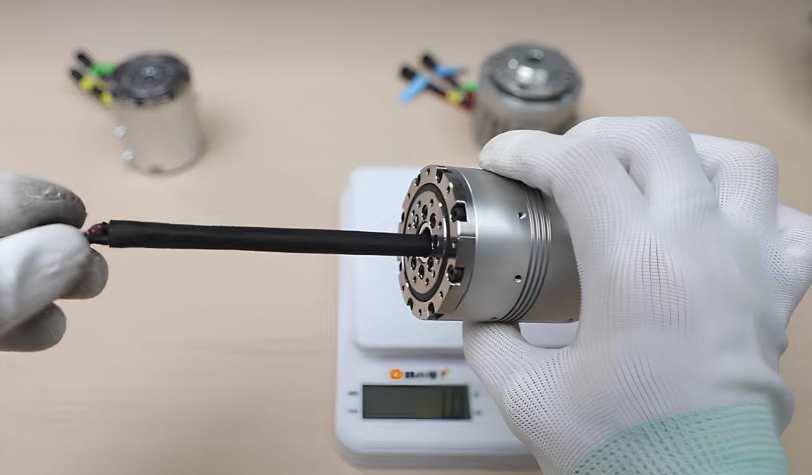 Harmonic joint actuator for robot wrists How to Choose Harmonic Joint Actuators for a 7-DOF Robotic Arm?