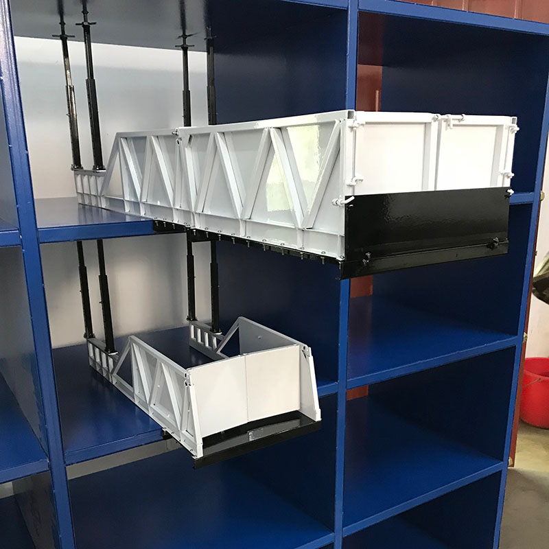 挂式卸料平台：高空物料转运的灵活枢纽​