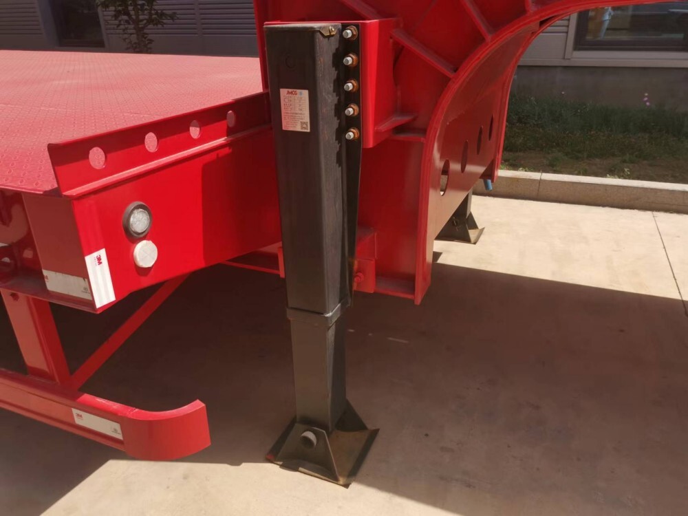 низкорамный прицеп 60 тонн/низкорамный прицеп 60 тонн/гусеничный бортовой прицеп